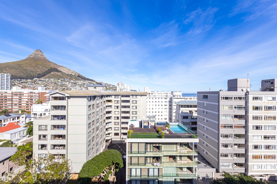 To Let 3 Bedroom Property for Rent in Sea Point Western Cape